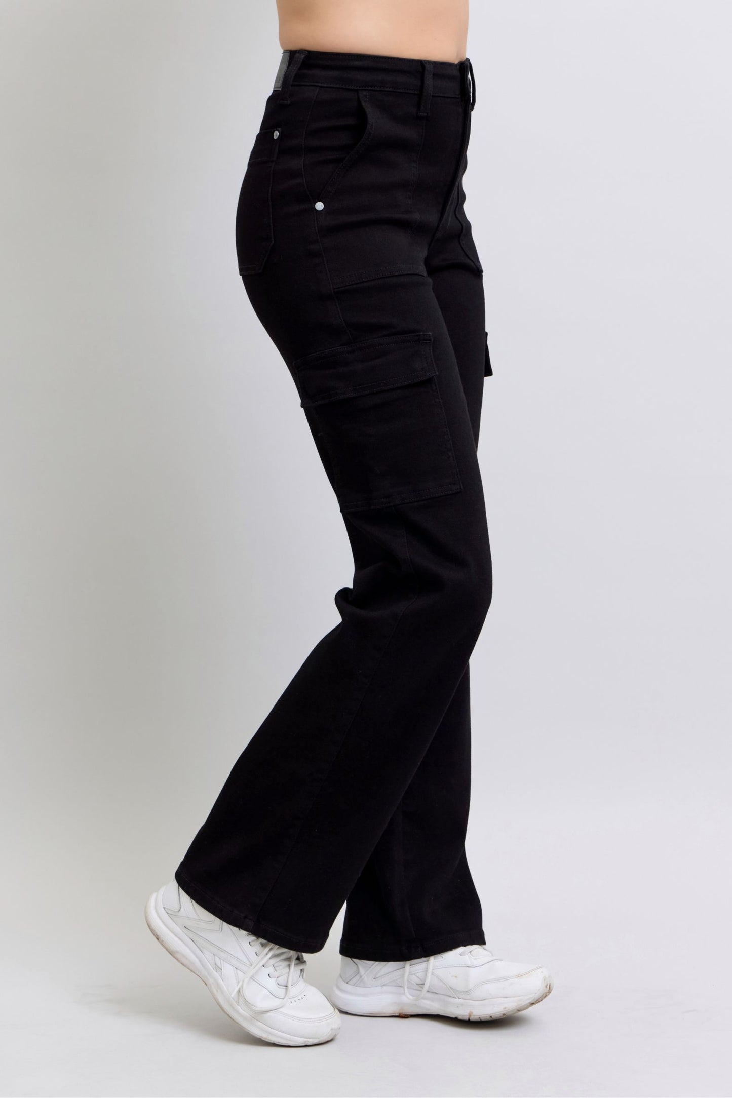 Cargo Wide-Leg Jeans