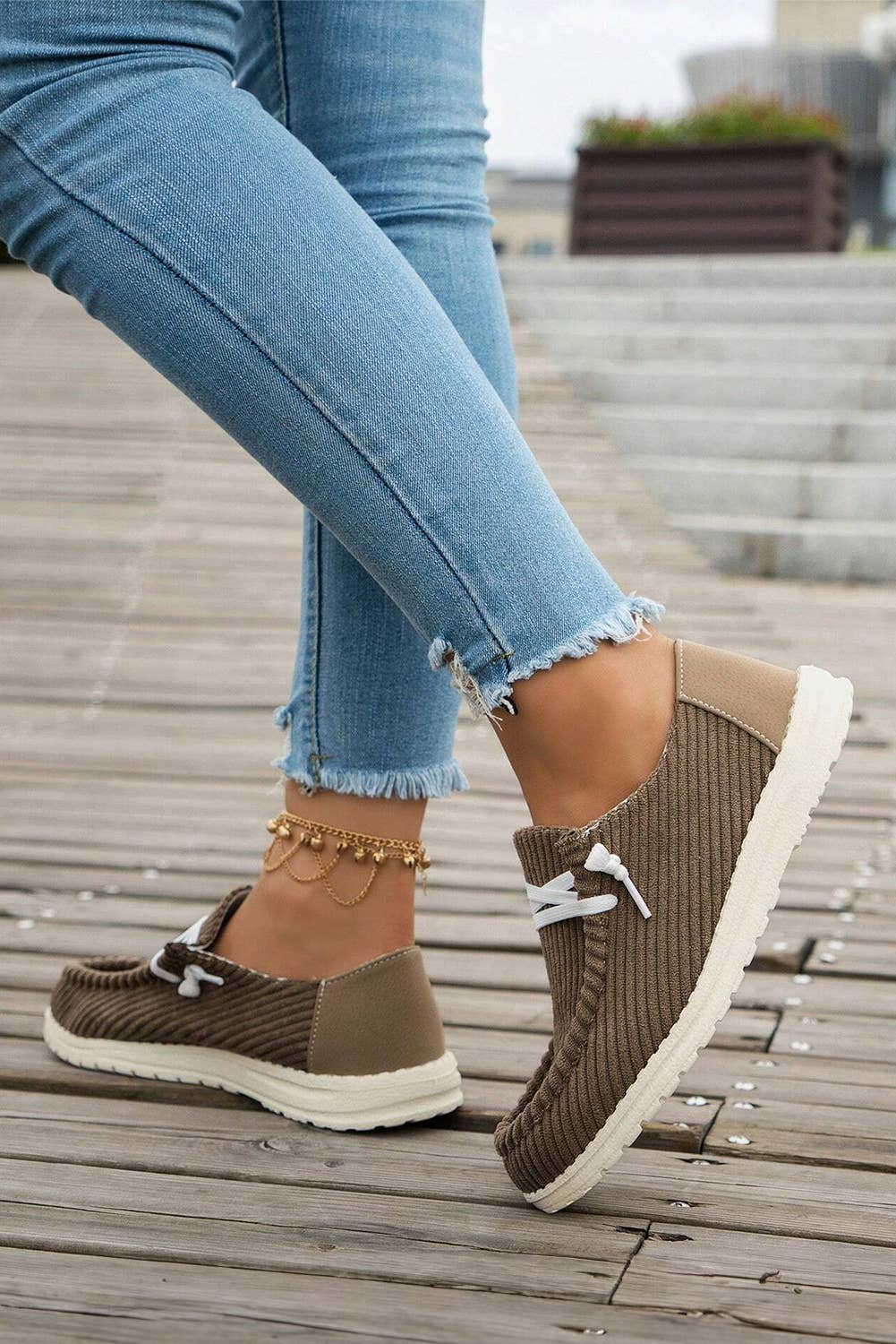 Solid Ribbed Criss Cross Slip On Casual Shoes