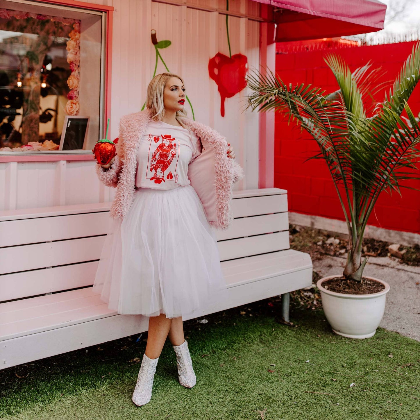 Queen of Hearts Pink T-Shirt