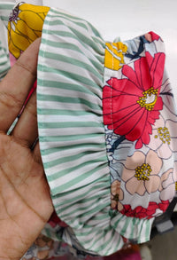 Floral Contrast Ruffle Trim Short Sleeve Blouse