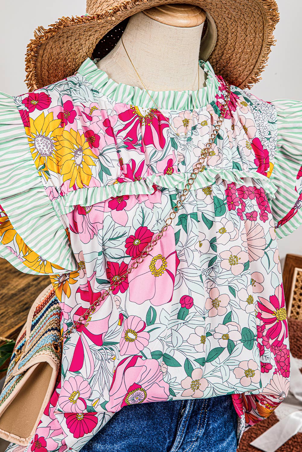 Floral Contrast Ruffle Trim Short Sleeve Blouse